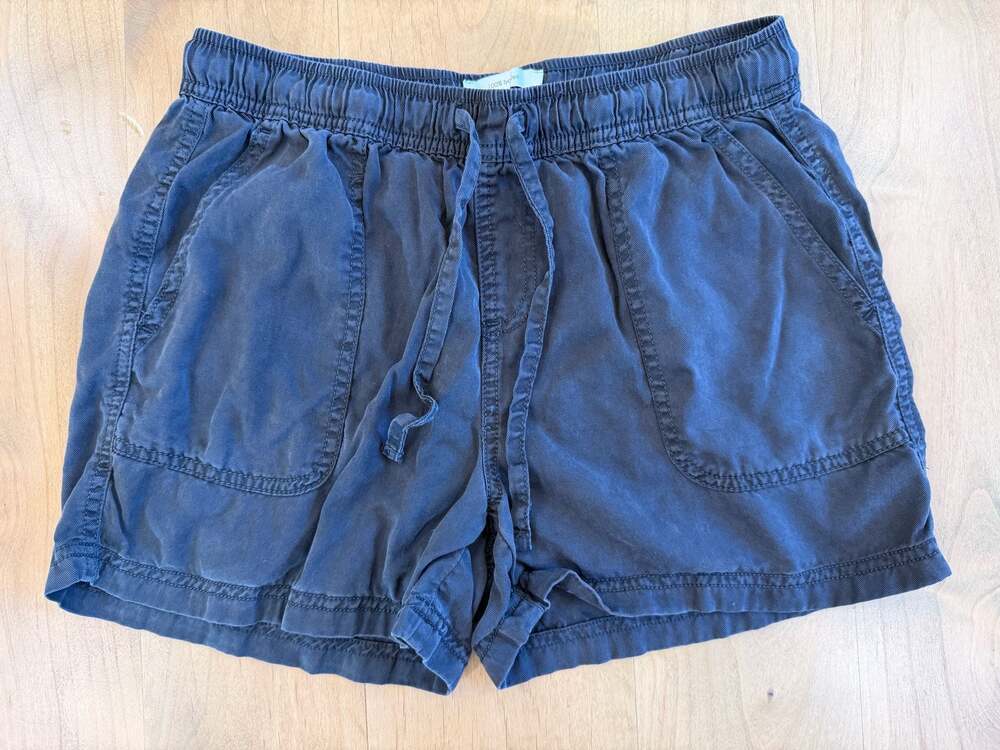 C&C California Women's 100% Lyocell Black Drawstring Shorts Size L